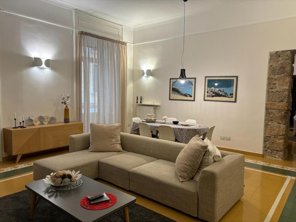 Luxury Manfredi Apartment Salerno Kültér fotó